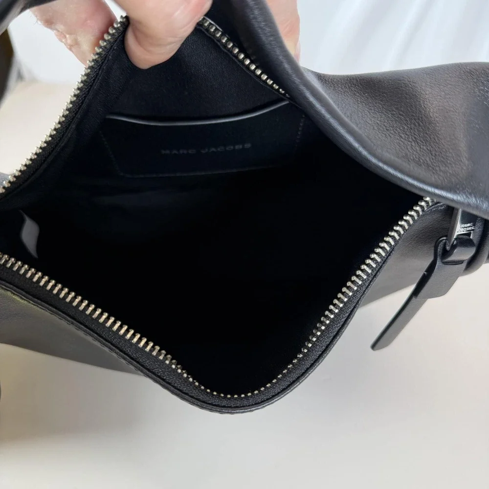 Marc Jacobs The Pushlock Mini Hobo Bag NWT